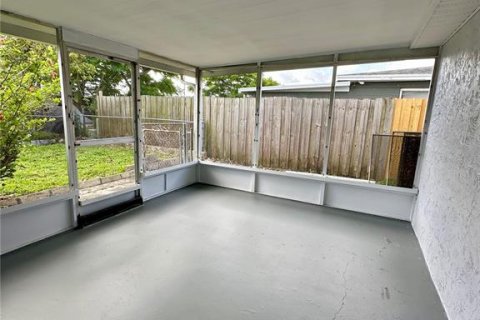 Casa en venta en Port Richey, Florida, 2 dormitorios, 114.08 m2 № 1743228 - foto 16