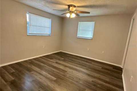 Casa en venta en Port Richey, Florida, 2 dormitorios, 114.08 m2 № 1743228 - foto 9