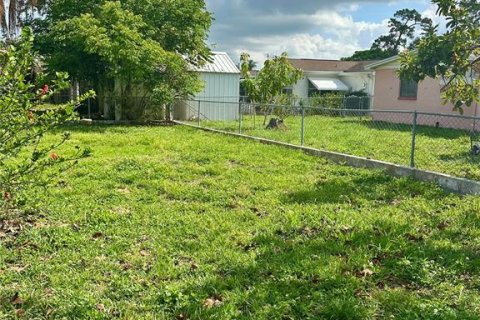Casa en venta en Port Richey, Florida, 2 dormitorios, 114.08 m2 № 1743228 - foto 17