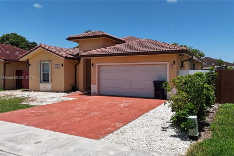 House in Homestead, Florida 3 bedrooms, 145.39 sq.m. № 1836548 - photo 4