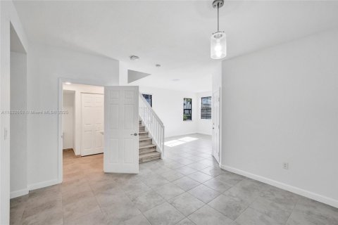 Adosado en alquiler en Davie, Florida, 4 dormitorios, 181.53 m2 № 1891866 - foto 7