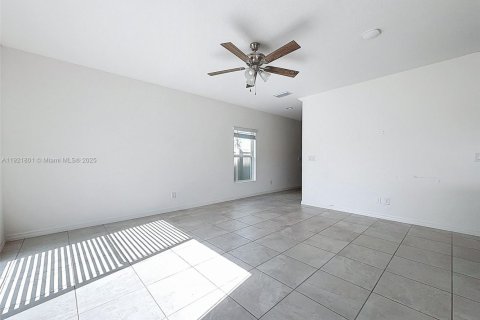 Casa en venta en Davenport, Florida, 4 dormitorios № 2061437 - foto 20