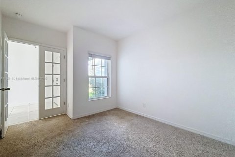 Casa en venta en Davenport, Florida, 4 dormitorios № 2061437 - foto 15