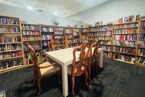 Condo in North Lauderdale, Florida, 2 bedrooms  № 2047741 - photo 29