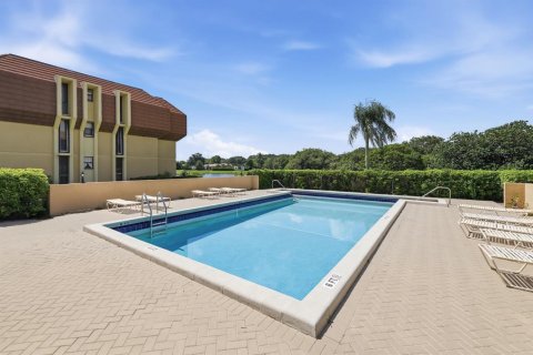 Condominio en venta en Palm Beach Gardens, Florida, 2 dormitorios, 119.57 m2 № 2177070 - foto 28
