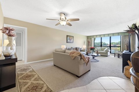 Condominio en venta en Palm Beach Gardens, Florida, 2 dormitorios, 119.57 m2 № 2177070 - foto 3