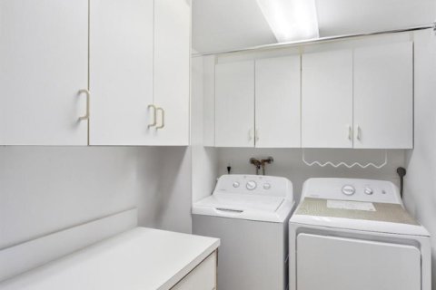 Condominio en venta en Palm Beach Gardens, Florida, 2 dormitorios, 119.57 m2 № 2177070 - foto 17
