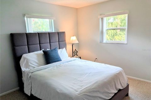 House in Sarasota, Florida 3 bedrooms, 135.64 sq.m. № 1803376 - photo 20