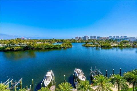 Купить кондоминиум в Форт-Лодердейл, Флорида 3 спальни, 225.01м2, № 1948194 - фото 17