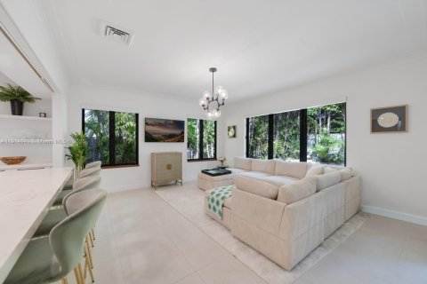 Купить виллу или дом в Майами-Бич, Флорида 5 спален, 379.41м2, № 1970689 - фото 13