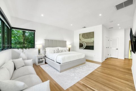 Купить виллу или дом в Майами-Бич, Флорида 5 спален, 379.41м2, № 1970689 - фото 28