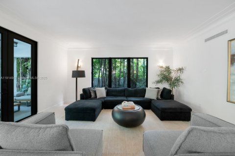 Купить виллу или дом в Майами-Бич, Флорида 5 спален, 379.41м2, № 1970689 - фото 7