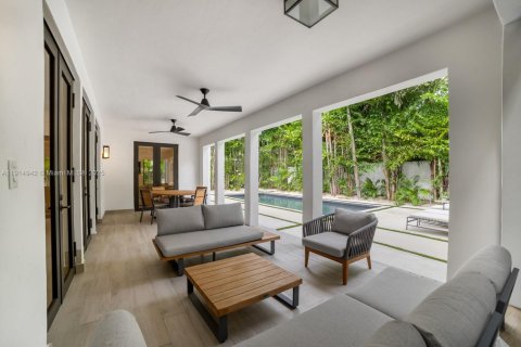 Купить виллу или дом в Майами-Бич, Флорида 5 спален, 379.41м2, № 1970689 - фото 19