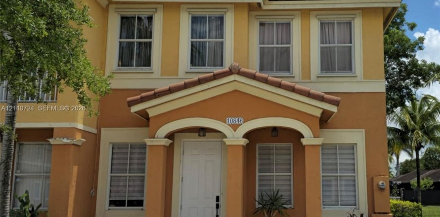 Touwnhouse à Homestead, Floride 3 chambres, 146.04 m2 № 2426751