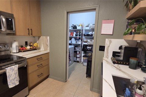 Touwnhouse à vendre à Homestead, Floride: 3 chambres, 146.04 m2 № 2426751 - photo 3