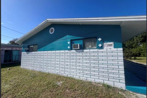 Villa ou maison à louer à St. Lucie, Floride: 3 chambres, 91.04 m2 № 2027822 - photo 18