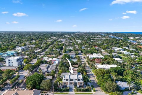 Adosado en alquiler en Delray Beach, Florida, 3 dormitorios, 312.34 m2 № 998416 - foto 1