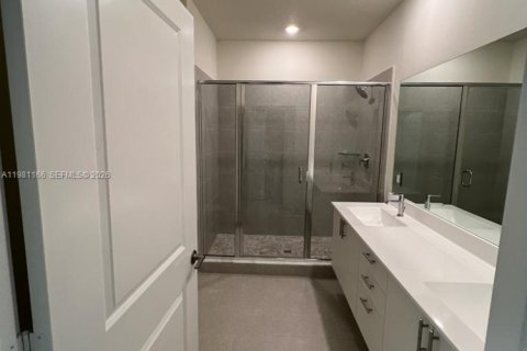 Купить кондоминиум в Дорал, Флорида 3 спальни, 104.42м2, № 2044336 - фото 15