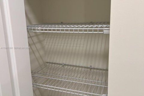 Купить кондоминиум в Дорал, Флорида 3 спальни, 104.42м2, № 2044336 - фото 30