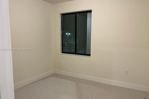 Купить кондоминиум в Дорал, Флорида 3 спальни, 104.42м2, № 2044336 - фото 10