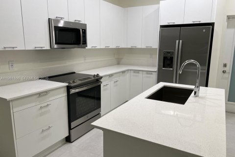 Купить кондоминиум в Дорал, Флорида 3 спальни, 104.42м2, № 2044336 - фото 6