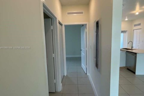 Купить кондоминиум в Дорал, Флорида 3 спальни, 104.42м2, № 2044336 - фото 21