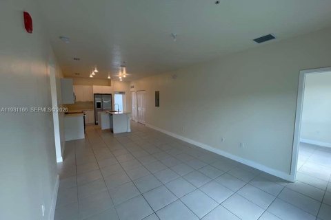 Купить кондоминиум в Дорал, Флорида 3 спальни, 104.42м2, № 2044336 - фото 5