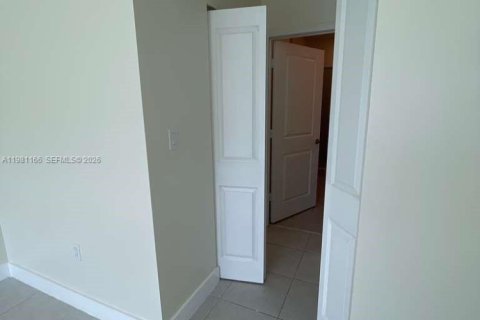 Купить кондоминиум в Дорал, Флорида 3 спальни, 104.42м2, № 2044336 - фото 19