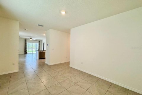 Casa en alquiler en Wimauma, Florida, 3 dormitorios, 140.84 m2 № 1901058 - foto 2