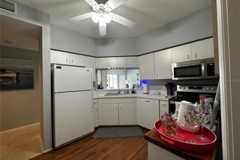 Copropriété à louer à Bradenton, Floride: 2 chambres, 93.27 m2 № 1562820 - photo 4