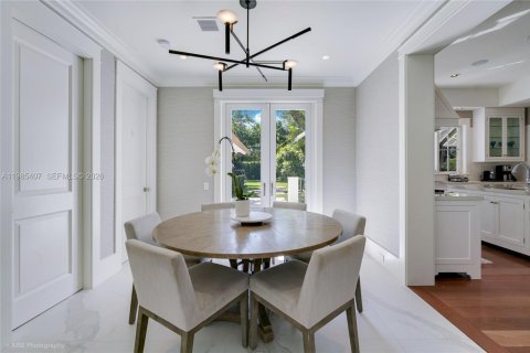 Купить виллу или дом в Корал-Гейблс, Флорида 8 спален, 592.9м2, № 2048180 - фото 20