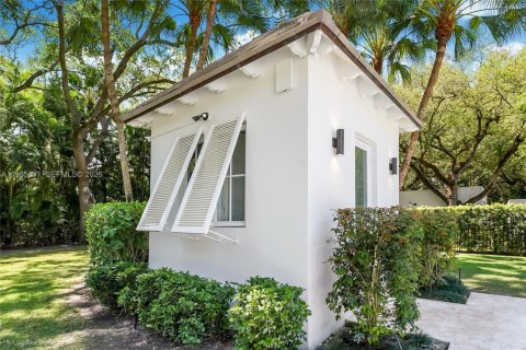 Купить виллу или дом в Корал-Гейблс, Флорида 8 спален, 592.9м2, № 2048180 - фото 11