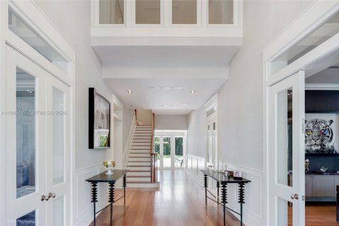 Купить виллу или дом в Корал-Гейблс, Флорида 8 спален, 592.9м2, № 2048180 - фото 17