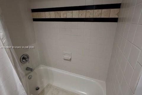 Купить кондоминиум в Майами, Флорида 1 спальня, 61.97м2, № 1981821 - фото 10