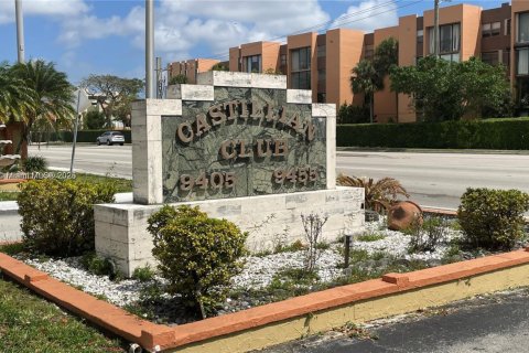 Купить кондоминиум в Майами, Флорида 1 спальня, 61.97м2, № 1981821 - фото 1