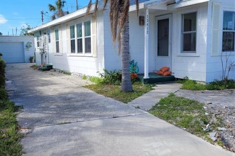 Propiedad comercial en venta en Madeira Beach, Florida, 100.71 m2 № 1521138 - foto 2