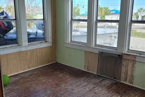 Propiedad comercial en venta en Madeira Beach, Florida, 100.71 m2 № 1521138 - foto 7