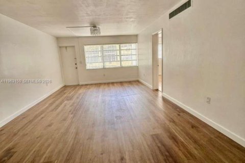 Copropriété à louer à Miami, Floride: 2 chambres, 96.71 m2 № 2024217 - photo 8