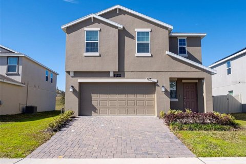 House in Ocoee, Florida 4 bedrooms, 172.8 sq.m. № 2156014