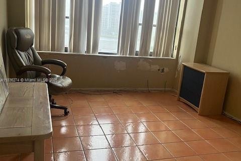 Купить кондоминиум в Холливуд, Флорида 2 спальни, 127.28м2, № 1936278 - фото 9