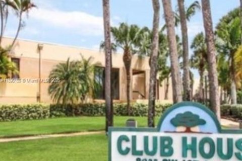 Снять в аренду кондоминиум в Майами, Флорида 2 спальни, 89.65м2, № 1950472 - фото 20