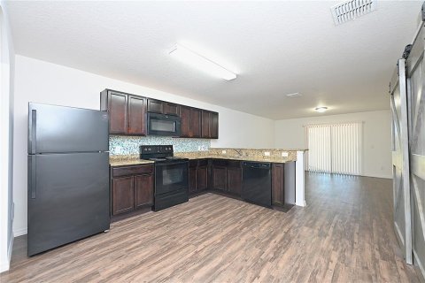Villa ou maison à louer à Lakeland, Floride: 3 chambres, 140.75 m2 № 2414030 - photo 6