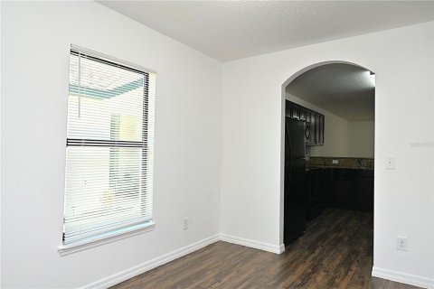 Villa ou maison à louer à Lakeland, Floride: 3 chambres, 140.75 m2 № 2414030 - photo 4