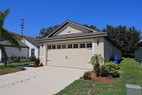 Villa ou maison à louer à Lakeland, Floride: 3 chambres, 140.75 m2 № 2414030 - photo 3