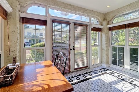 Villa ou maison à louer à Orlando, Floride: 2 chambres, 94.2 m2 № 2157138 - photo 6