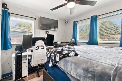 Villa ou maison à vendre à Pinellas Park, Floride: 5 chambres, 152.82 m2 № 2420263 - photo 15