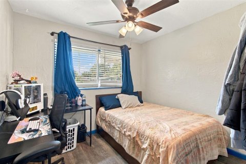 Villa ou maison à vendre à Pinellas Park, Floride: 5 chambres, 152.82 m2 № 2420263 - photo 16