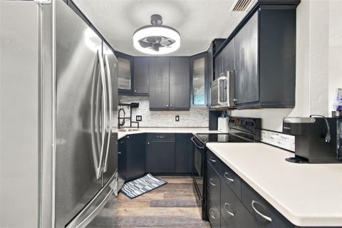 Villa ou maison à vendre à Pinellas Park, Floride: 5 chambres, 152.82 m2 № 2420263 - photo 9