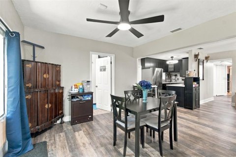 Villa ou maison à vendre à Pinellas Park, Floride: 5 chambres, 152.82 m2 № 2420263 - photo 7