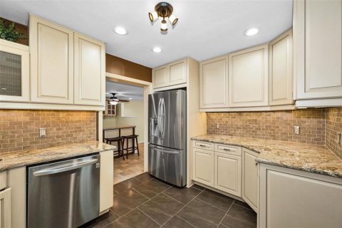 Casa en venta en Saint Petersburg, Florida, 2 dormitorios, 111.67 m2 № 2215831 - foto 10